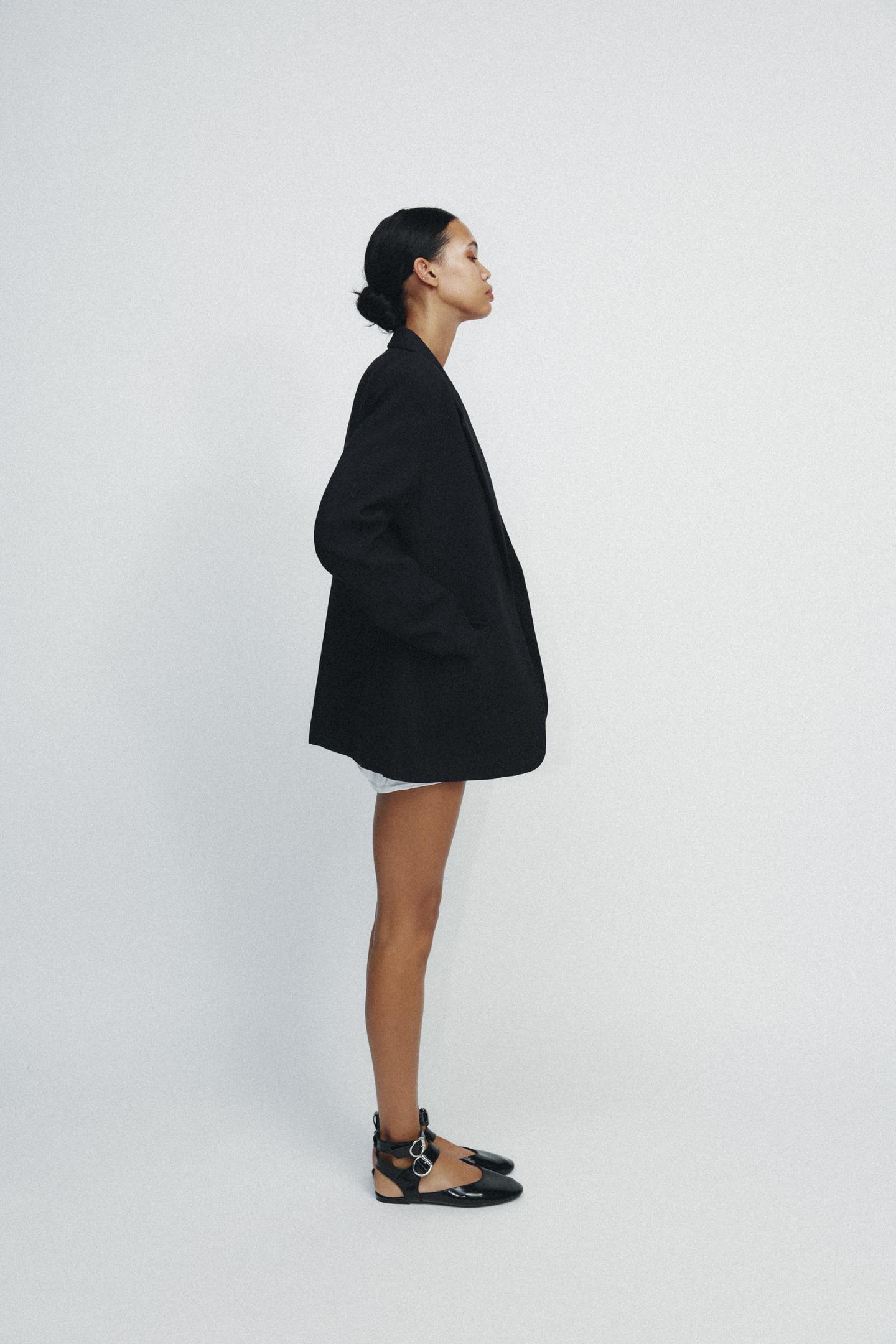 BASIC BLAZER