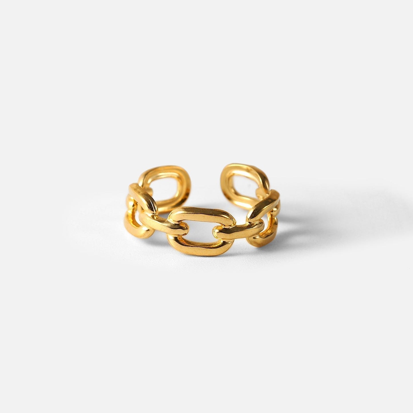 Square Buckled Chain Ring