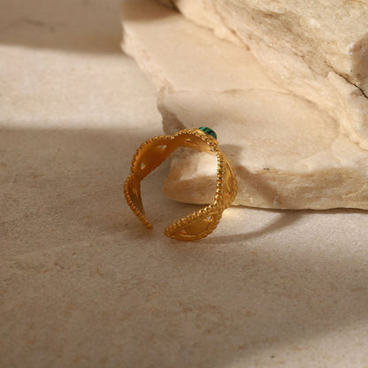 The Green Glamour Ring