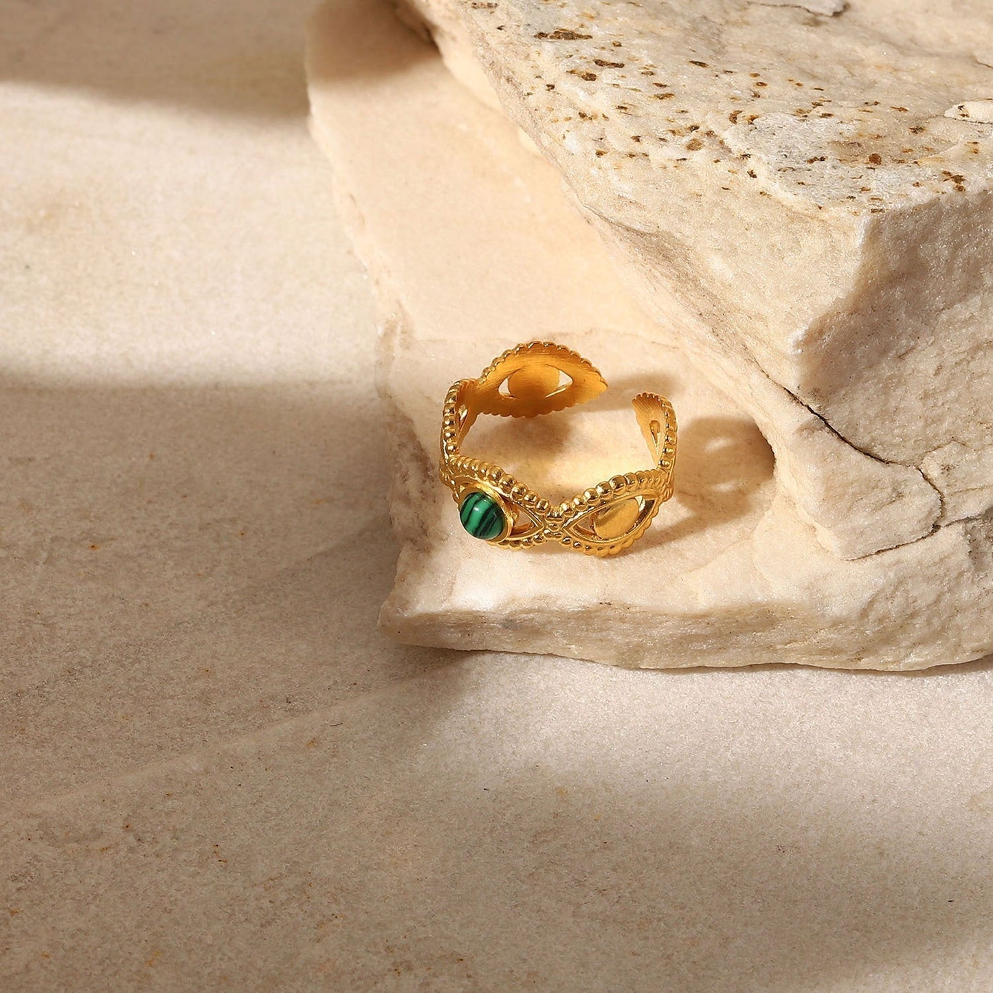 The Green Glamour Ring